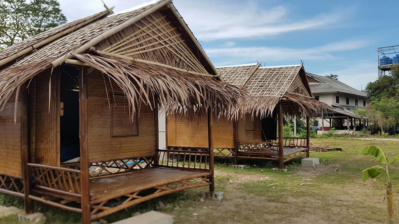 فندق Lanta Local Hut Ko Lanta المظهر الخارجي الصورة